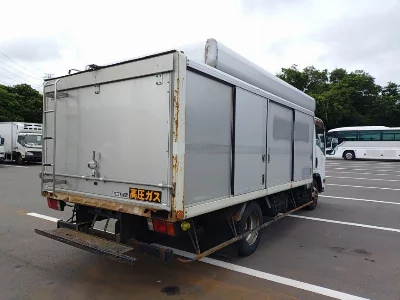 Isuzu Elf
