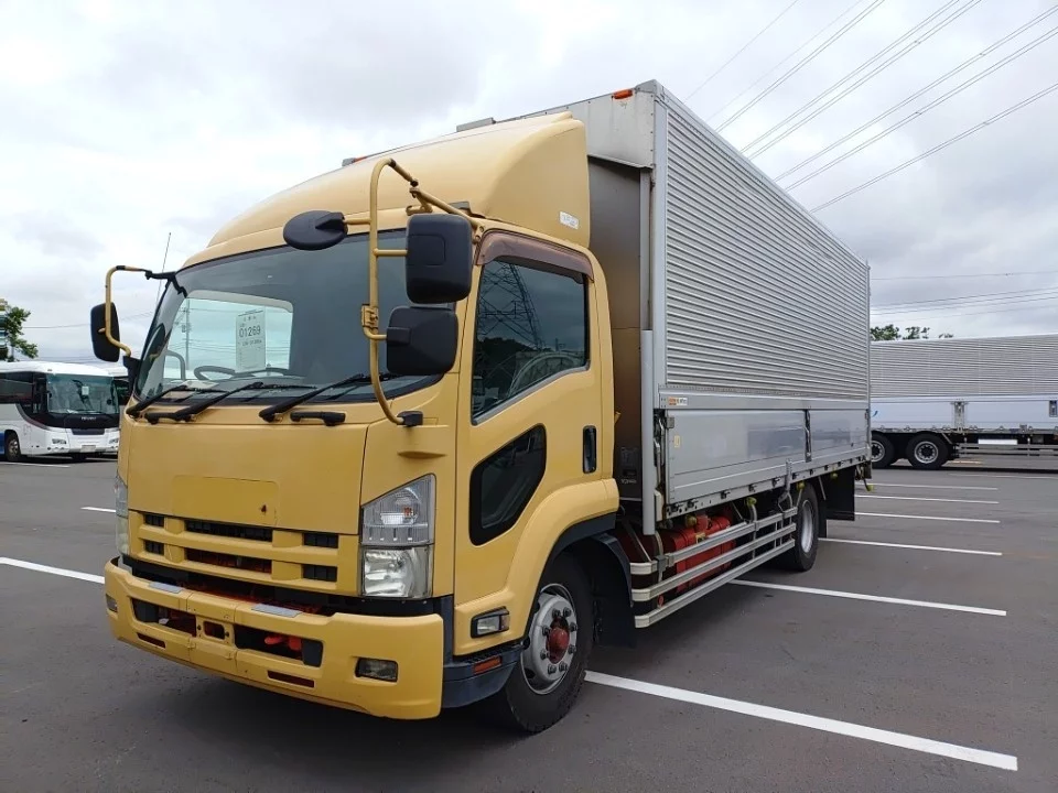 Isuzu Forward  с аукциона в Японии