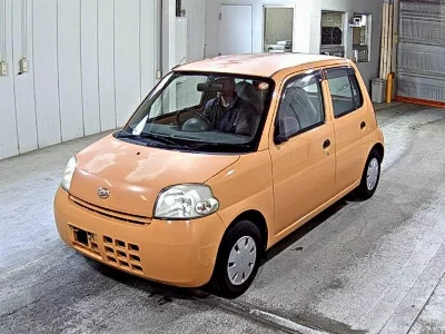 Daihatsu Esse