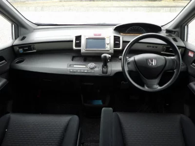 Honda Freed Spike