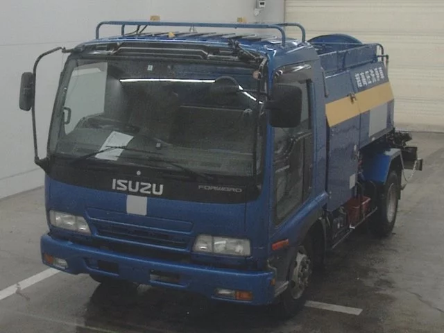 Isuzu Forward  с аукциона в Японии