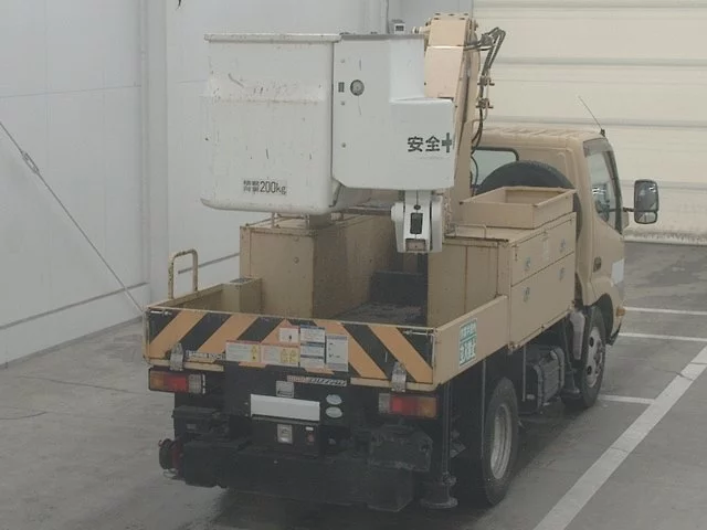 Hino Dutro  с аукциона в Японии