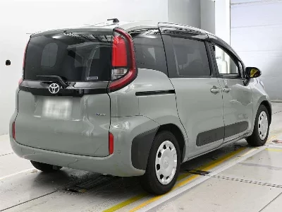 Toyota Sienta