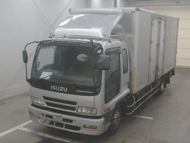 Isuzu Forward  с аукциона в Японии