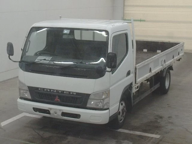Mitsubishi Fuso Canter  с аукциона в Японии