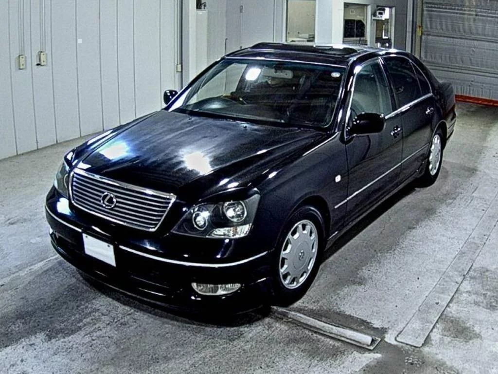 Toyota Celsior  с аукциона в Японии