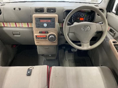 Toyota Pixis Space