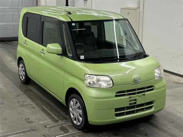 Daihatsu Tanto  с аукциона в Японии