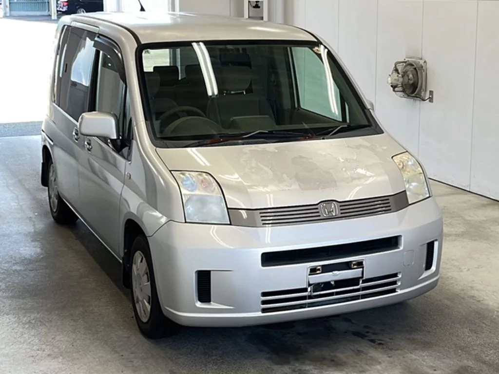 Honda Mobilio  с аукциона в Японии