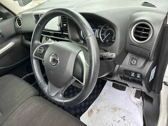 Nissan Dayz Roox  с аукциона в Японии