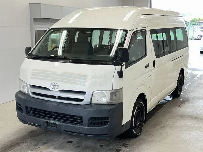 Toyota HiAce Commuter