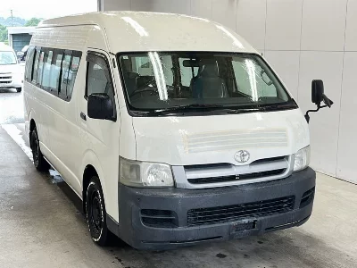 Toyota HiAce Commuter
