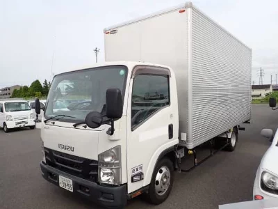 Isuzu Elf