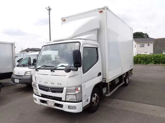 Mitsubishi Fuso Canter  с аукциона в Японии