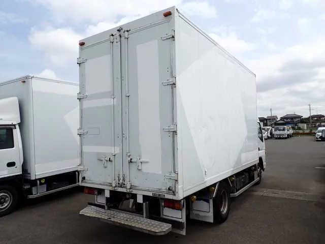 Mitsubishi Fuso Canter  с аукциона в Японии
