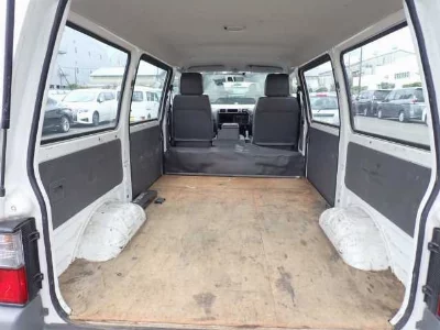 Mazda Bongo Van