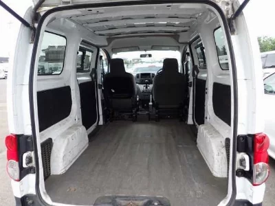 Nissan NV200 VANETTE VAN