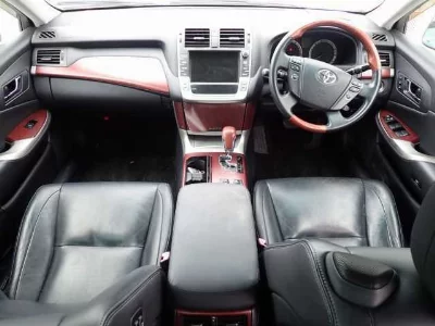 Toyota CROWN MAJESTA