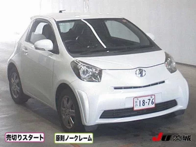 Toyota iQ