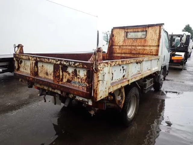 Mitsubishi Fuso Canter  с аукциона в Японии