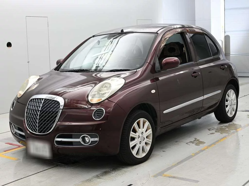 Nissan March  с аукциона в Японии