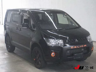 Mitsubishi Delica D:5