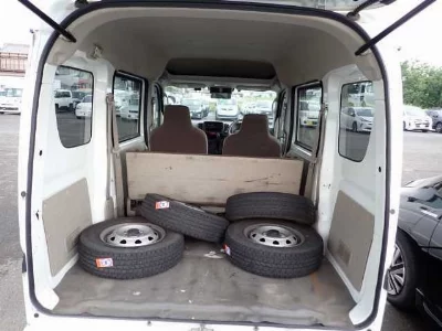 NISSAN NV100 CLIPPER