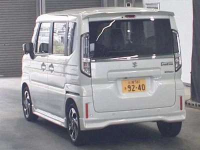 Suzuki Spacia