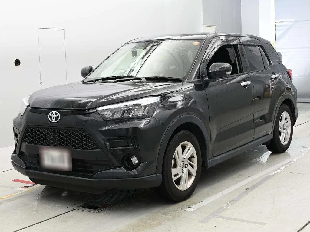 Toyota Raize  с аукциона в Японии