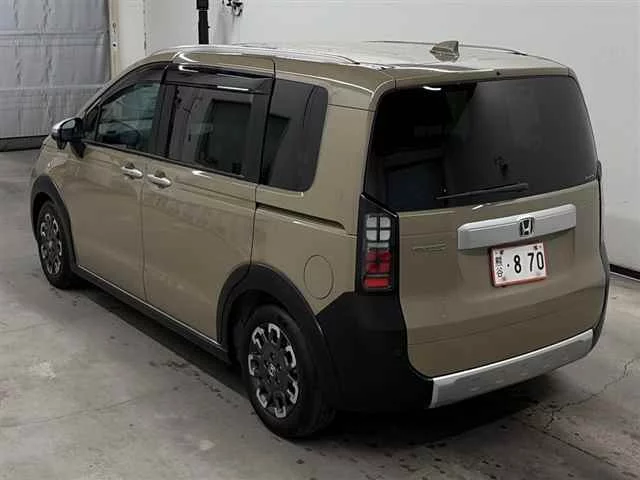 Honda Freed  с аукциона в Японии
