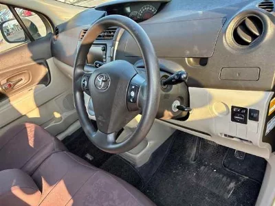 Toyota Passo Sette