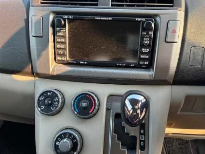 Toyota Passo Sette