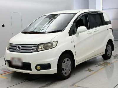 Honda Freed Spike
