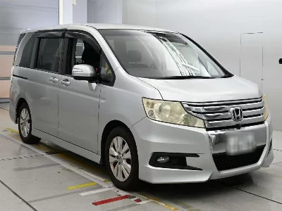 Honda STEPWGN SPADA