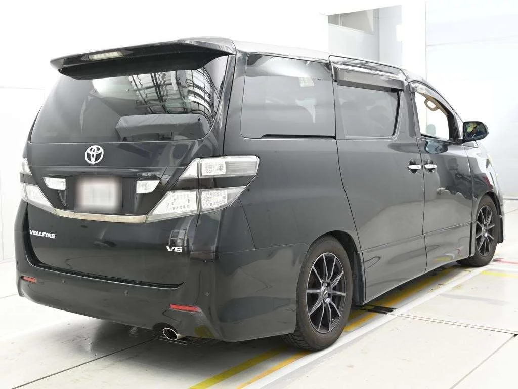 Toyota Vellfire  с аукциона в Японии