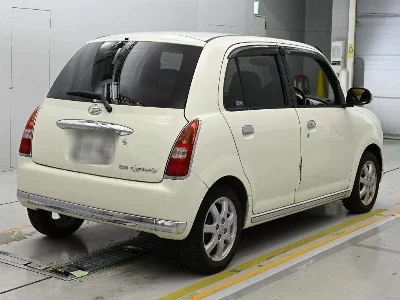 Daihatsu Mira Gino