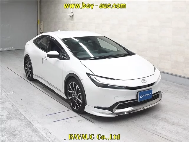 Toyota Prius  с аукциона в Японии