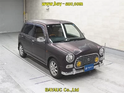 Daihatsu Mira Gino