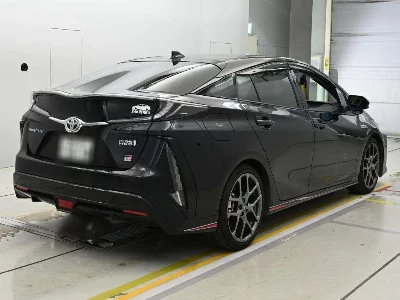 Toyota Prius PHV