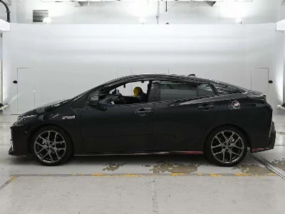 Toyota Prius PHV