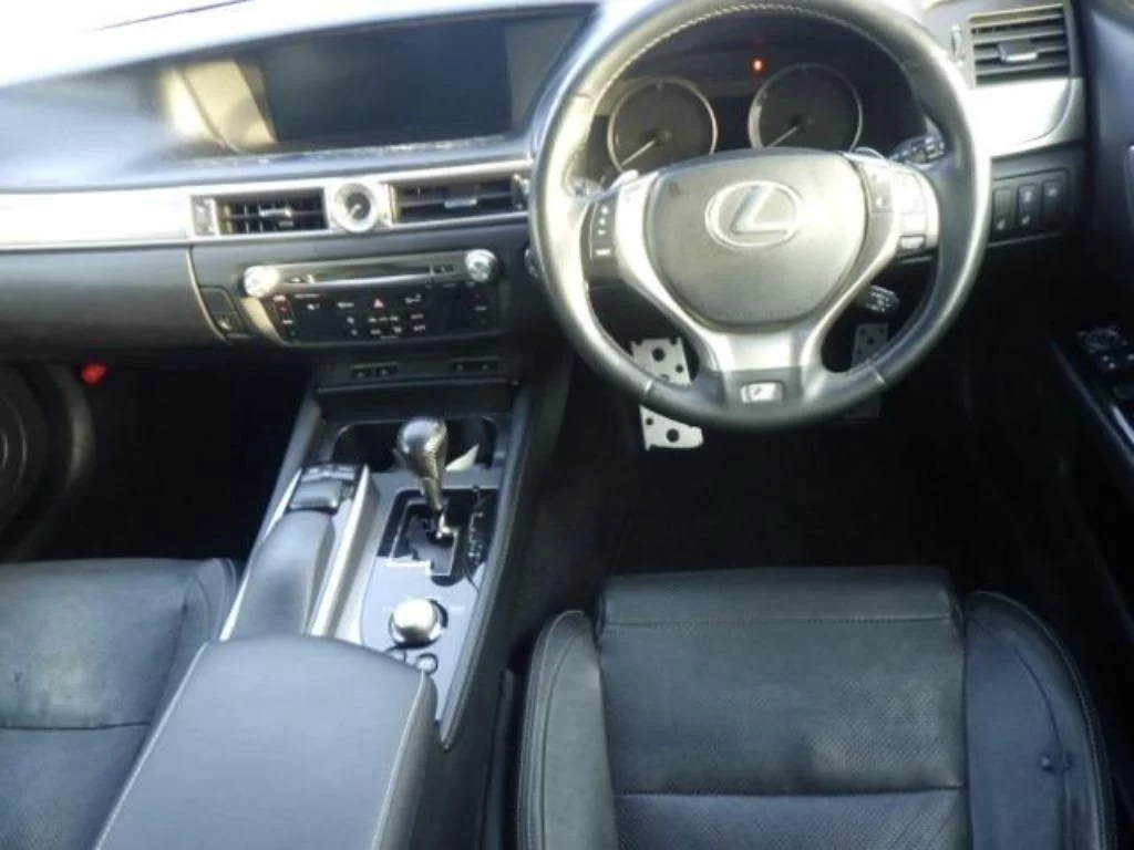 Lexus GS  с аукциона в Японии