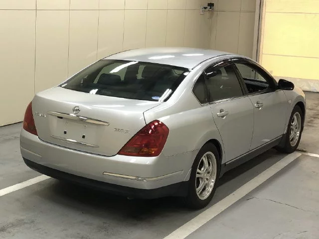 Nissan Teana  с аукциона в Японии