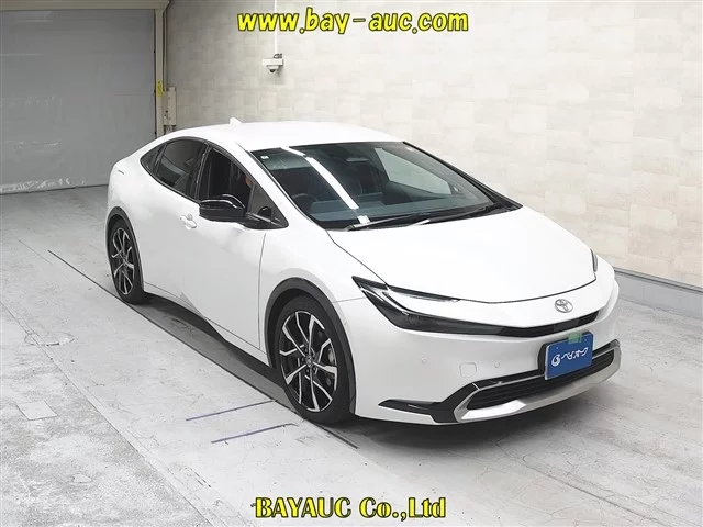 Toyota Prius  с аукциона в Японии
