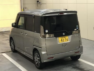 Suzuki Spacia Custom