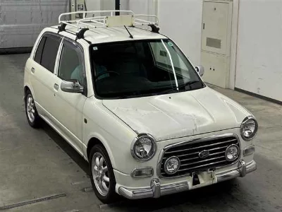Daihatsu Mira Gino
