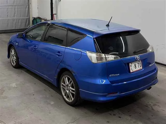 Toyota Caldina  с аукциона в Японии