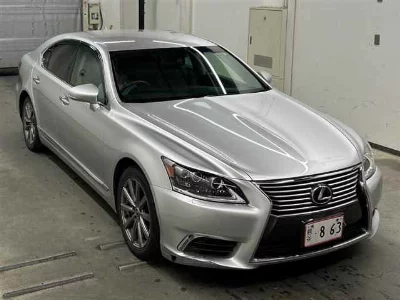 Lexus LS600h