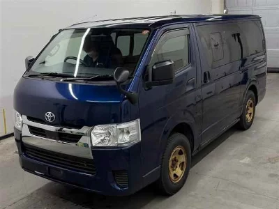 TOYOTA HIACE VAN