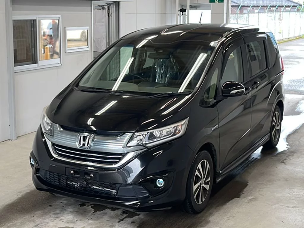 Honda Freed  с аукциона в Японии