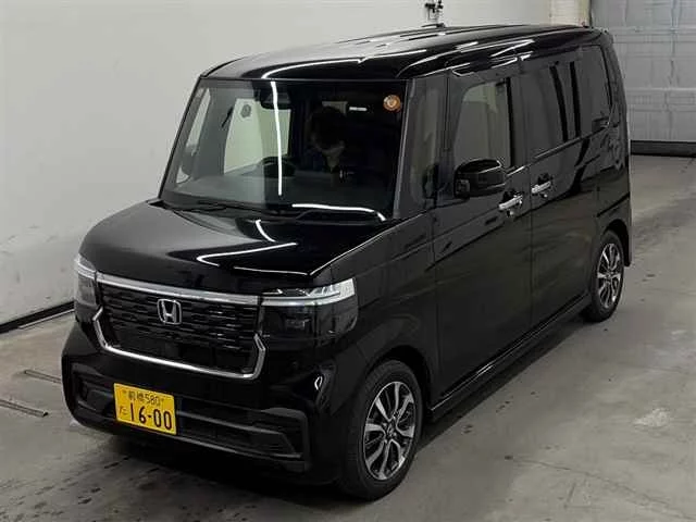 Honda N BOX CUSTOM  с аукциона в Японии